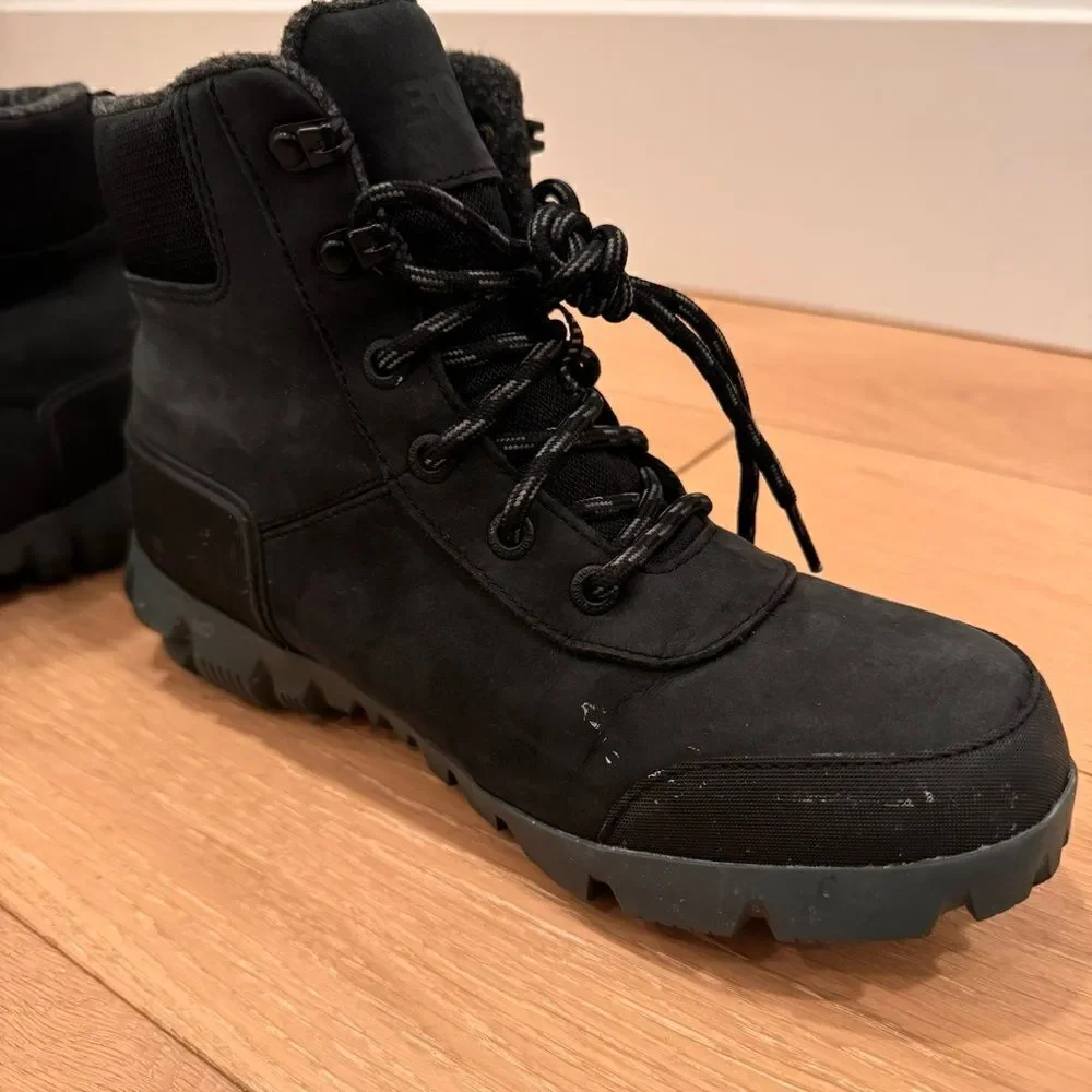 Bogs  Arcata Urban Leather Mid